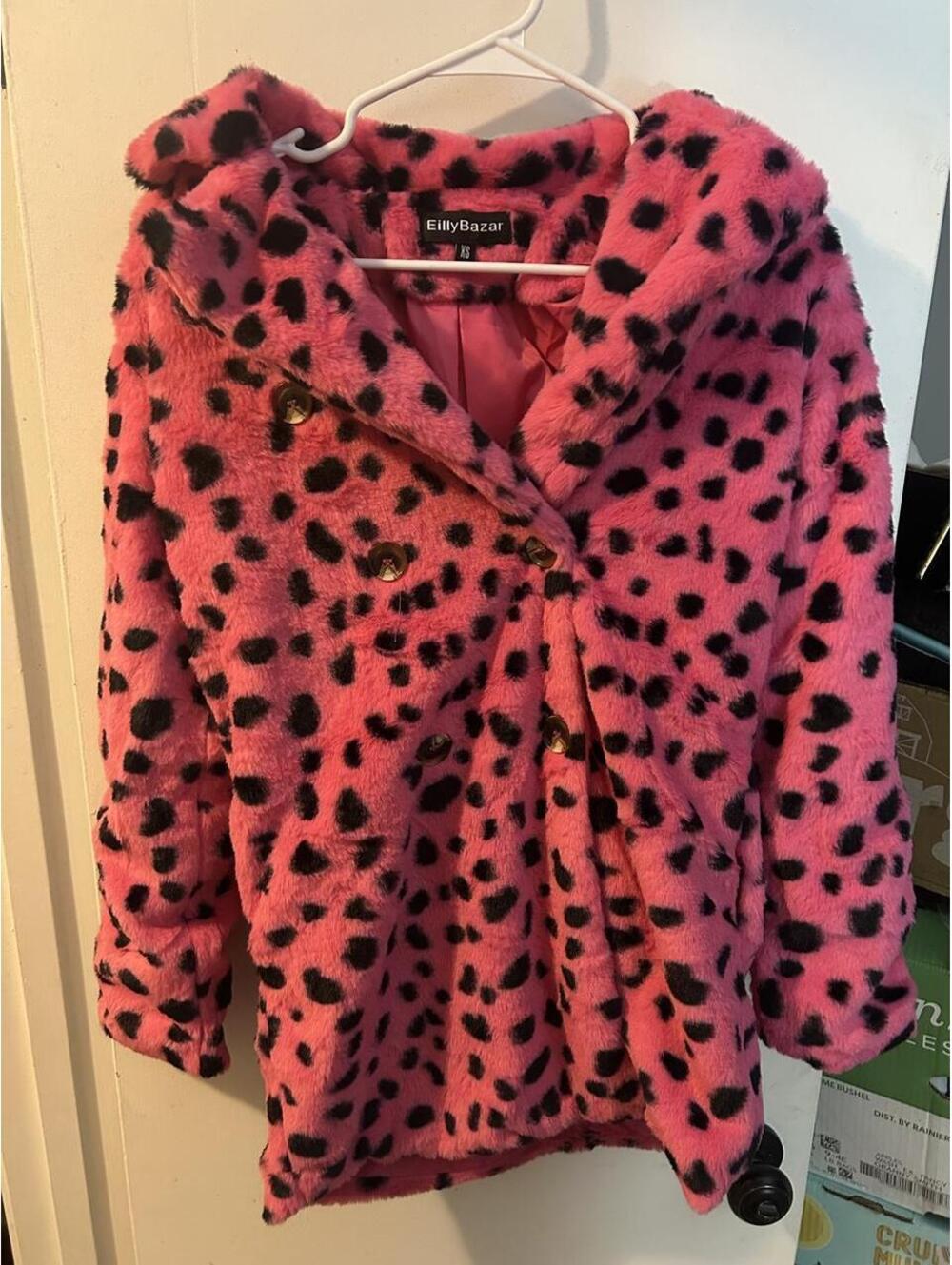 Ellie Bazar Pink leopard print faux fur coat size XS